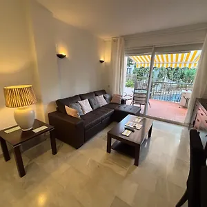 https://ola-blanca-carihuela-apartamento.es-andalucia.com
